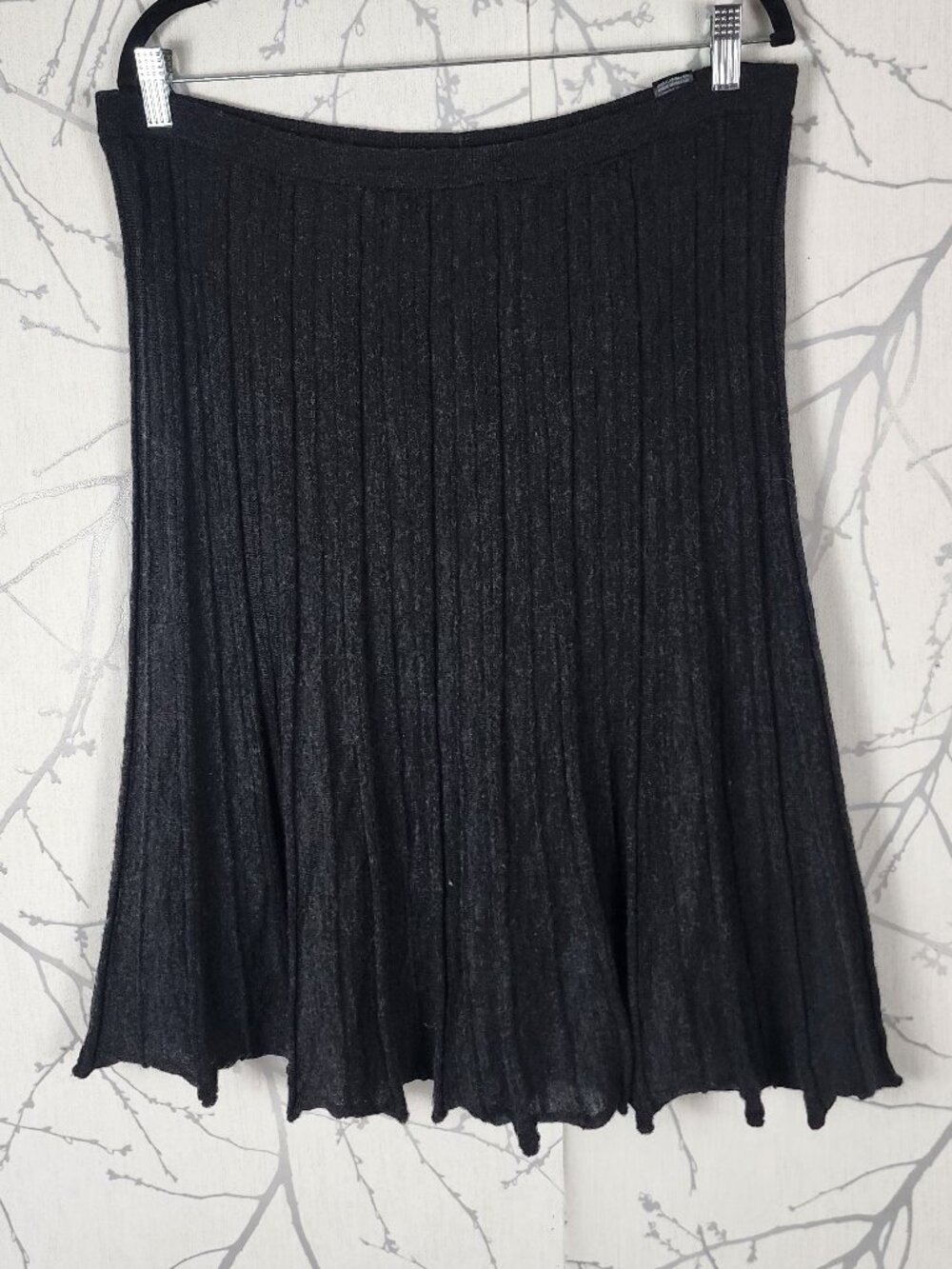 Ellen Heathered Black 100% Merino Wool Ribbed Knit Knee Length Skirt